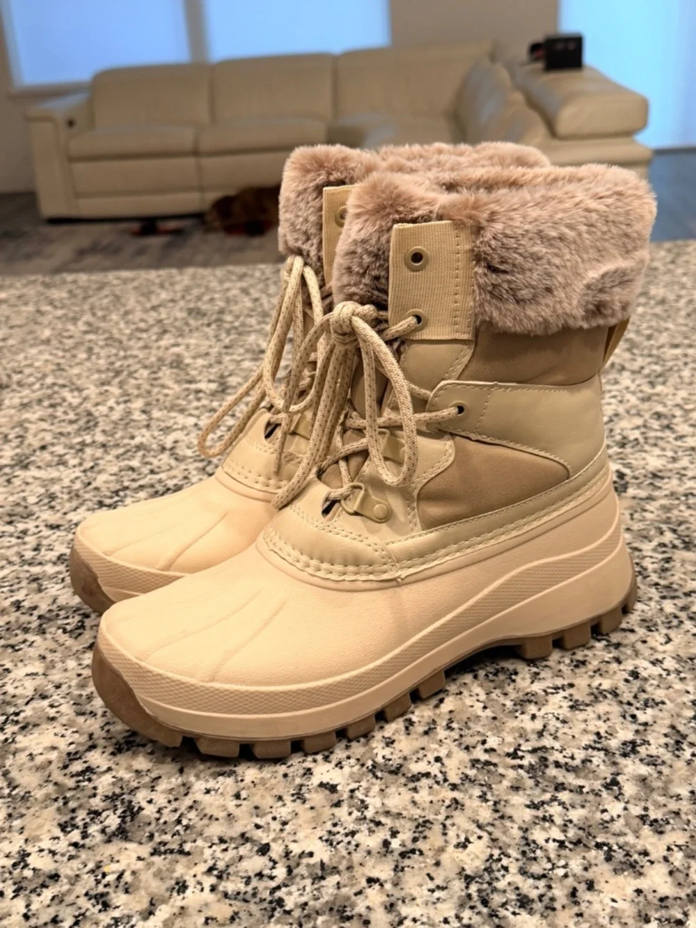 LOCFIR Beige Faux Fur Lace Up Winter Snow Boots Size 8